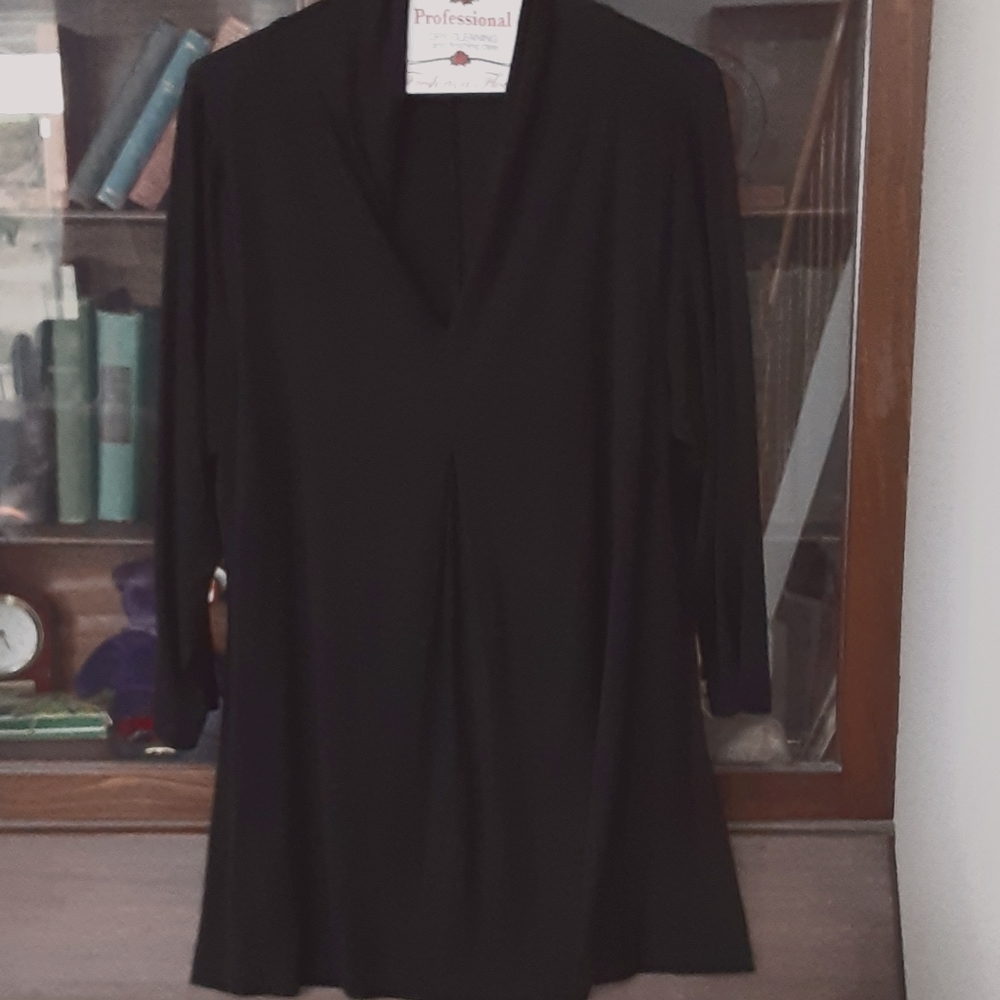 Avenue black 14/16 top